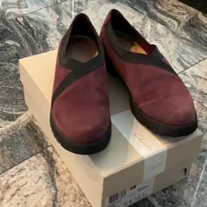 Clarks Loafers Suede Women’s Shoes Size 10 Loafer Burgundy Bellevue Cedar